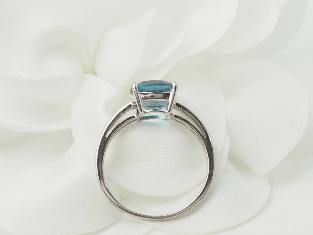 Bague en or blanc et Topaze bleue-photo-2