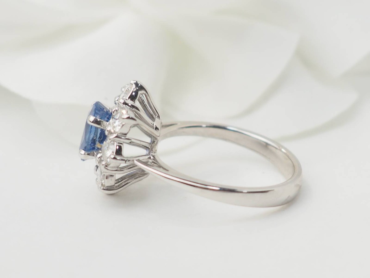 White Gold, Sapphire And Diamond Entourage Ring-photo-4