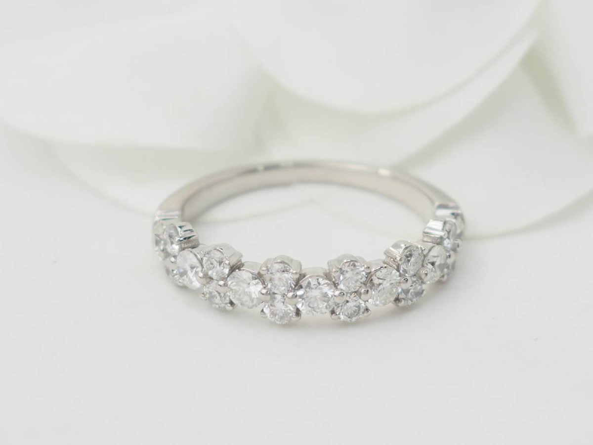 Demi alliance en or blanc et diamants 1ct-photo-3