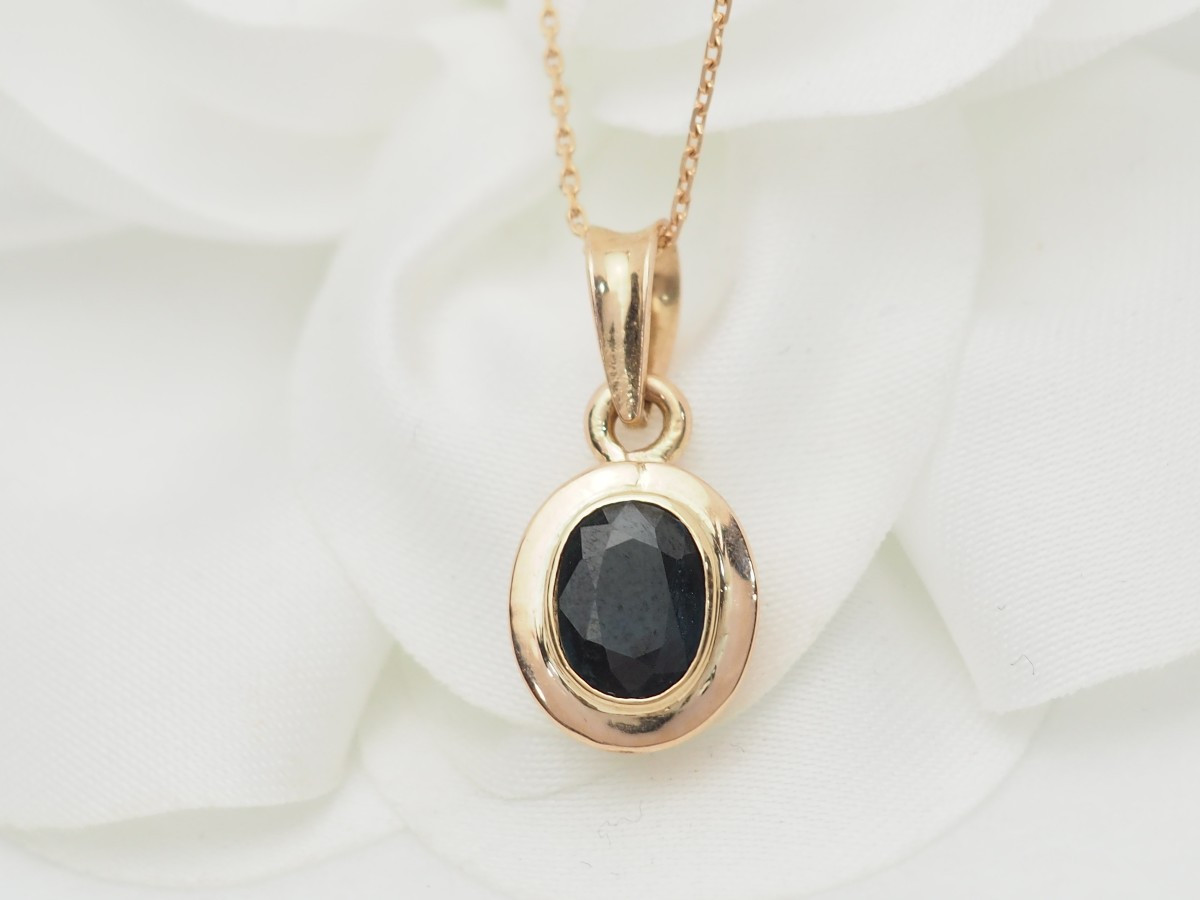 Rose Gold And Sapphire Pendant Necklace-photo-3