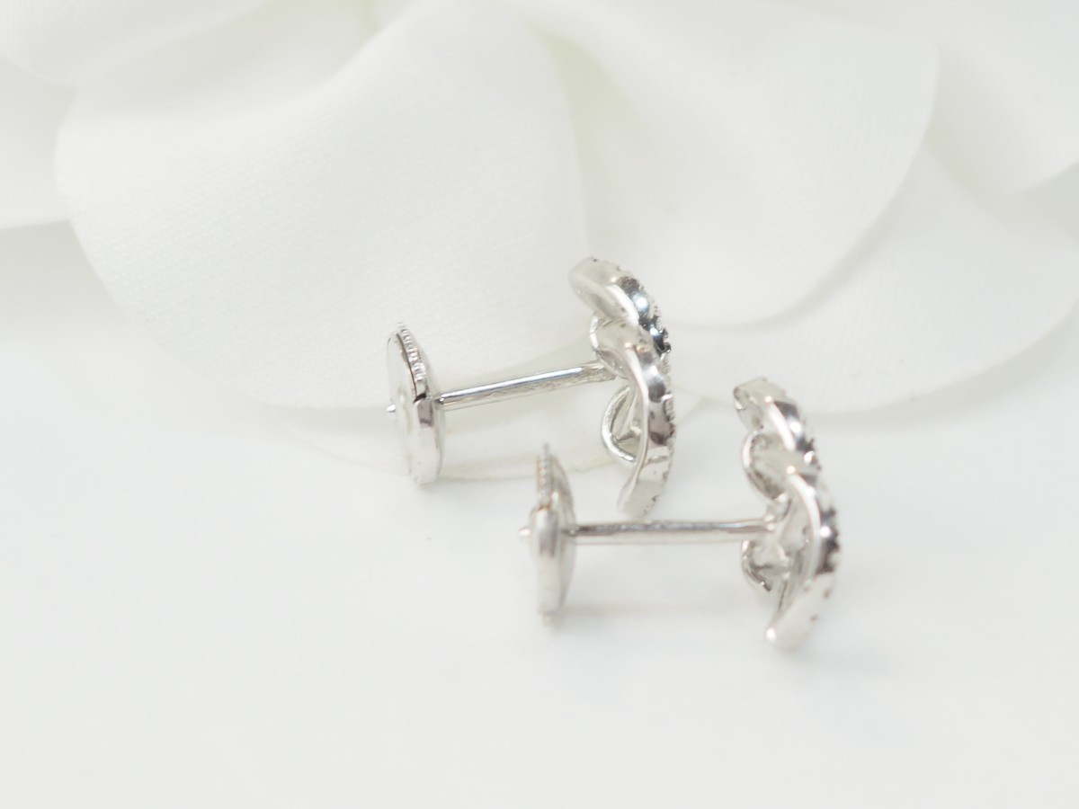 Boucles d'oreilles en or blanc et diamants -photo-2