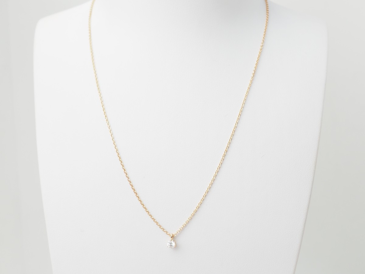 collier solitaire en or rose et diamant