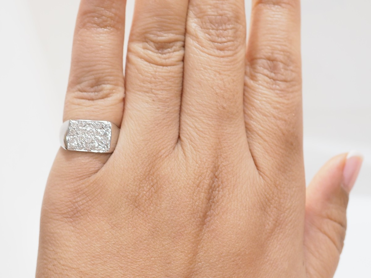 White Gold And Diamond Signet Ring -photo-2