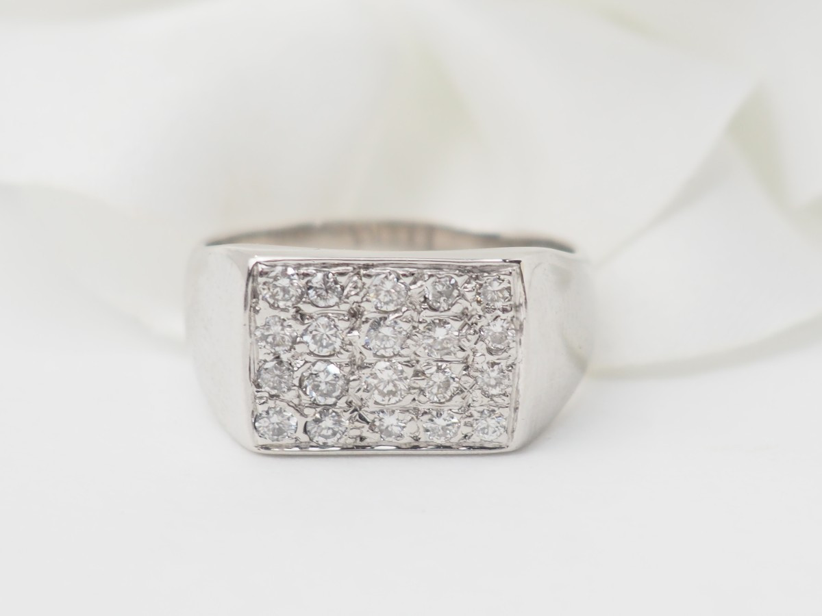 White Gold And Diamond Signet Ring -photo-3