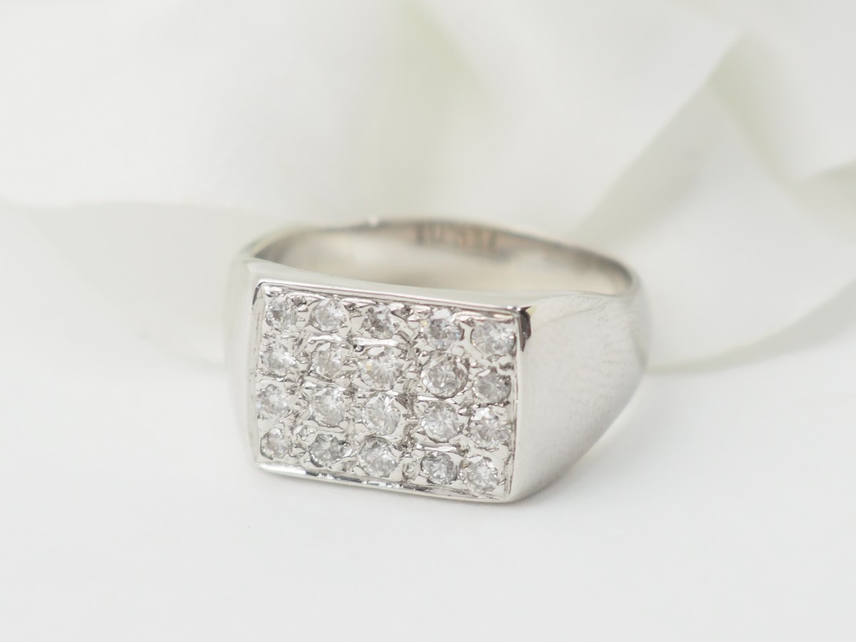 White Gold And Diamond Signet Ring -photo-4