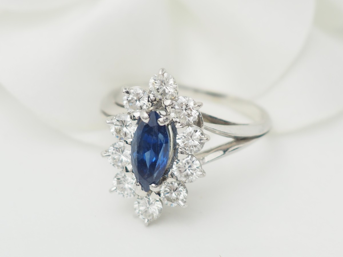 Marquise Ring In White Gold, Sapphire And Diamonds-photo-3