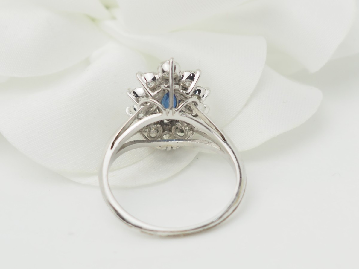 Marquise Ring In White Gold, Sapphire And Diamonds-photo-1
