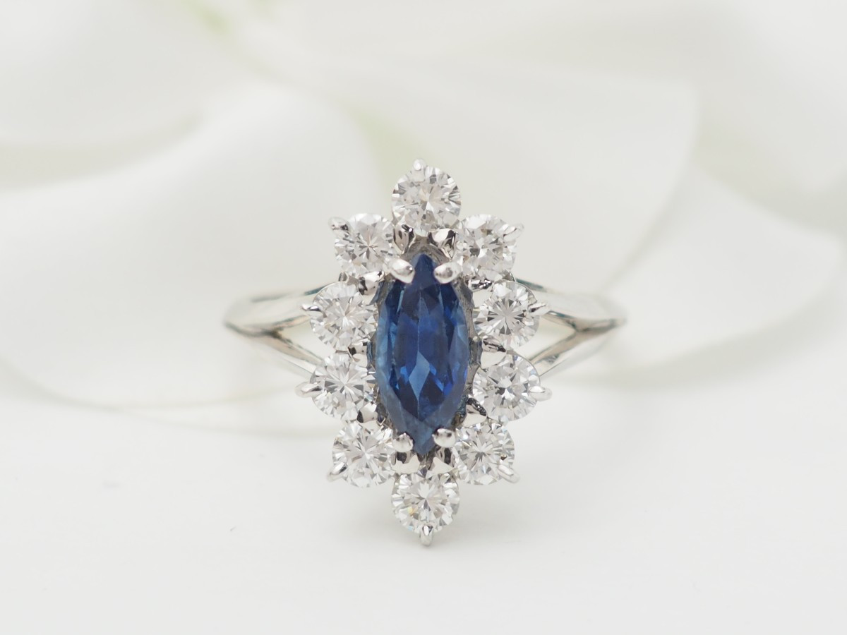 Marquise Ring In White Gold, Sapphire And Diamonds-photo-3