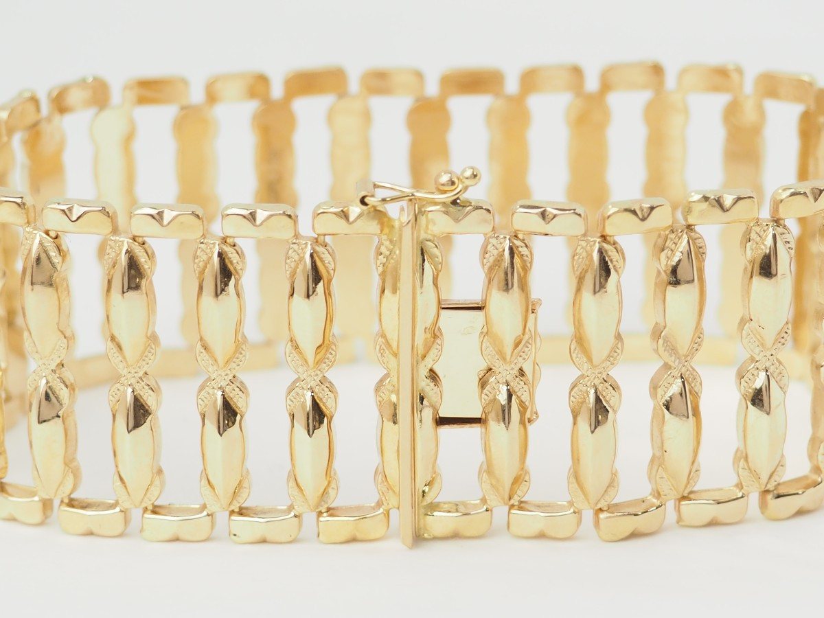 Vintage Flat Mesh Bracelet In Yellow Gold-photo-4