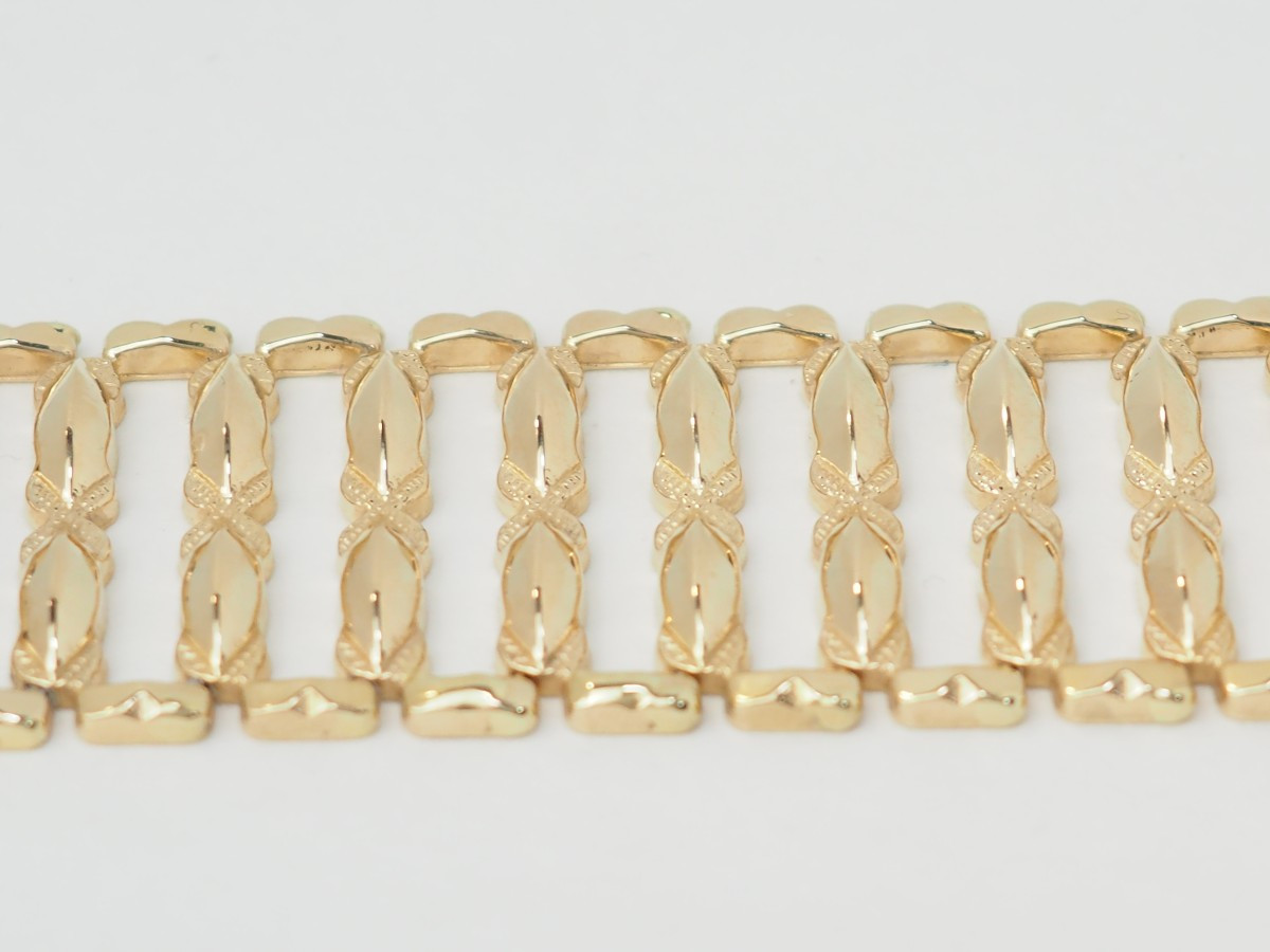 Vintage Flat Mesh Bracelet In Yellow Gold-photo-1