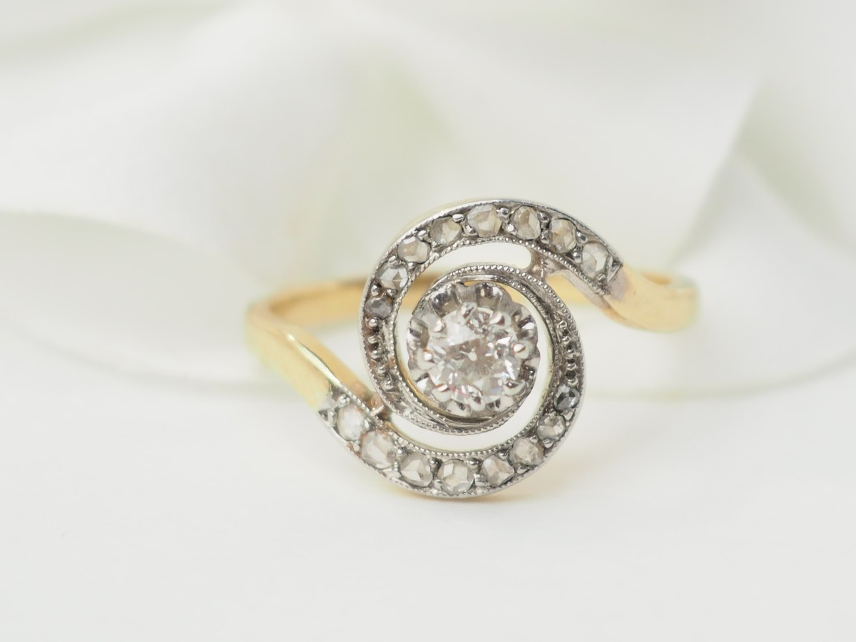 Two-tone Gold And Diamond Swirl Ring-photo-3