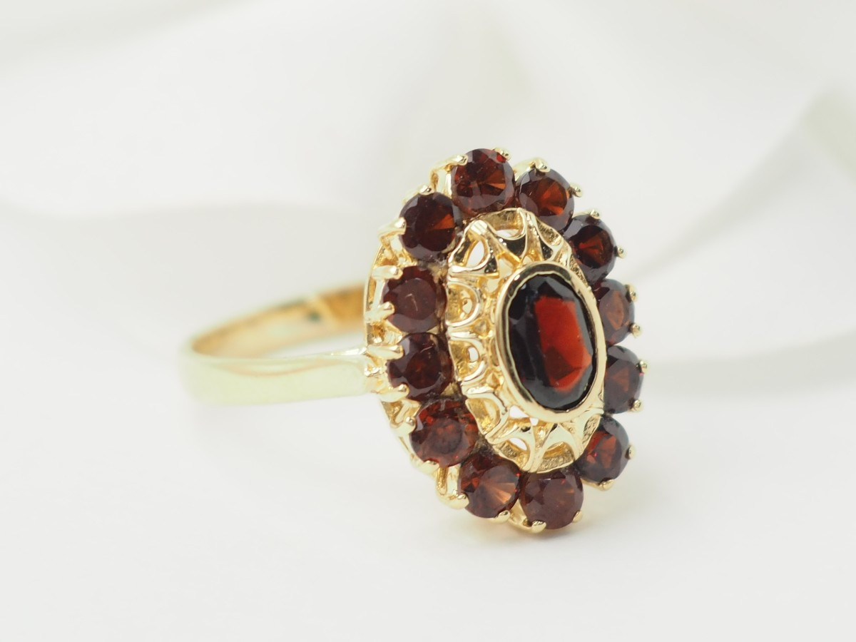 Vintage Yellow Gold And Garnet Ring-photo-4