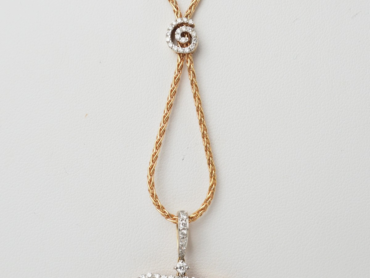 Rose Gold Flower Pendant Necklace With Gemstones And Diamonds-photo-4