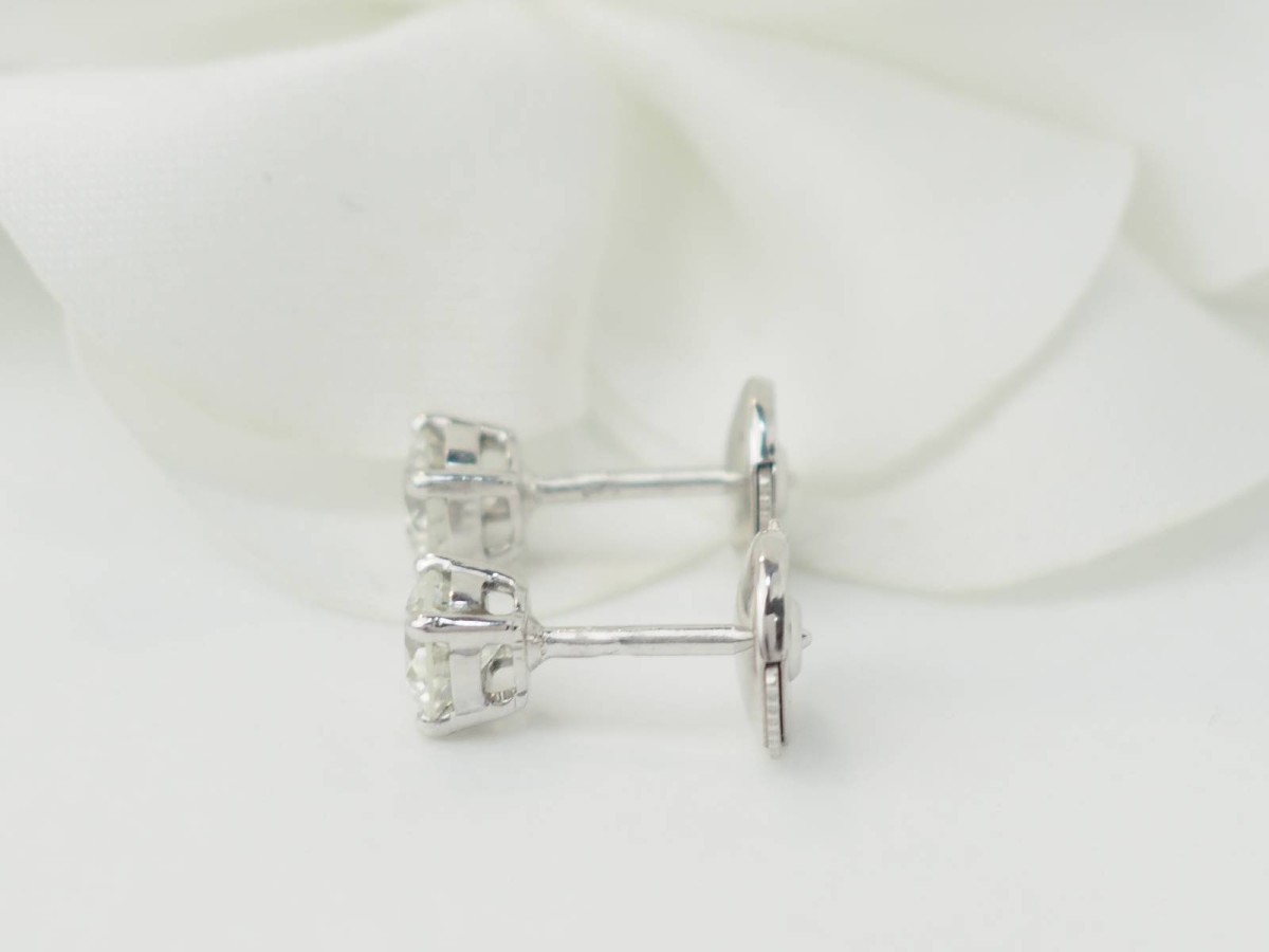 White Gold And Diamond Stud Earrings -photo-4