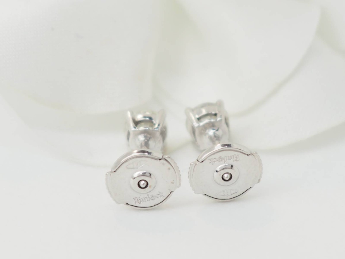 White Gold And Diamond Stud Earrings -photo-1