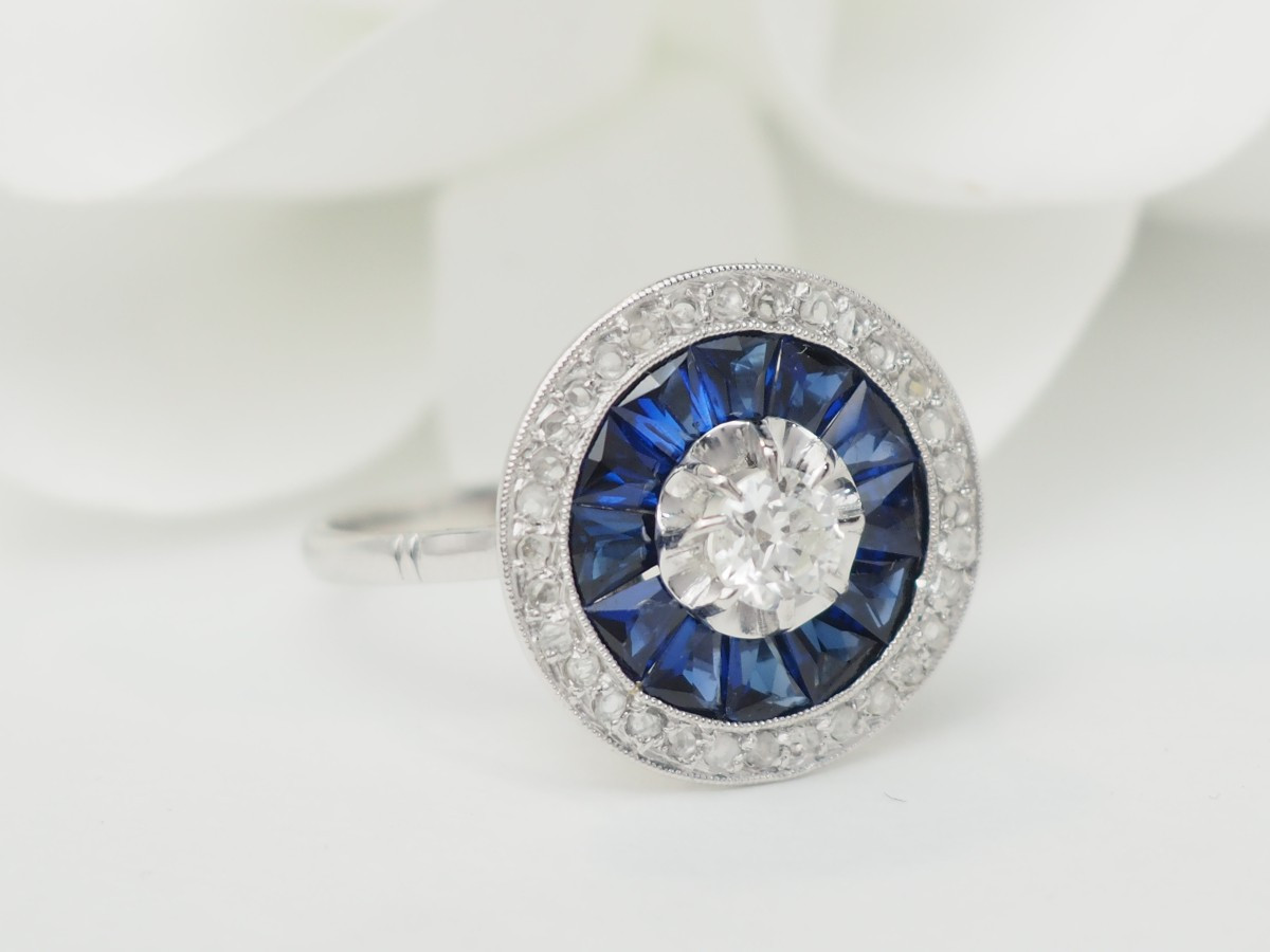 Art Deco Ring In White Gold, Sapphires And Diamonds-photo-1
