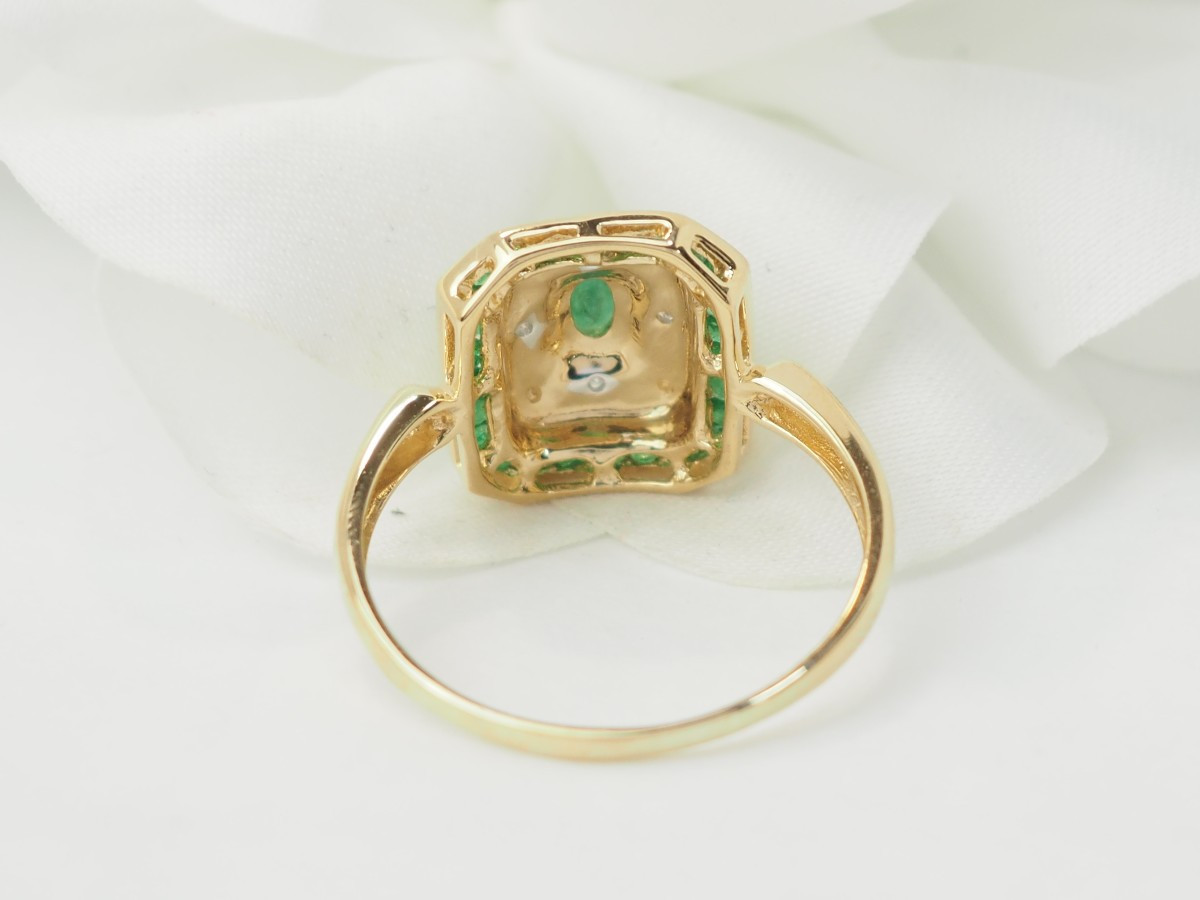 Vintage Ring In Yellow Gold, Emerald And Diamonds-photo-2