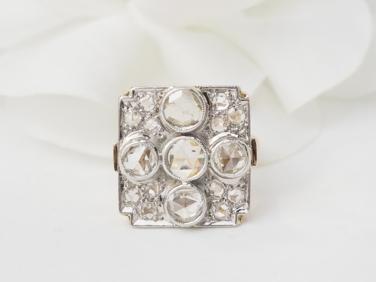 Bague ancienne en or jaune platine et diamants