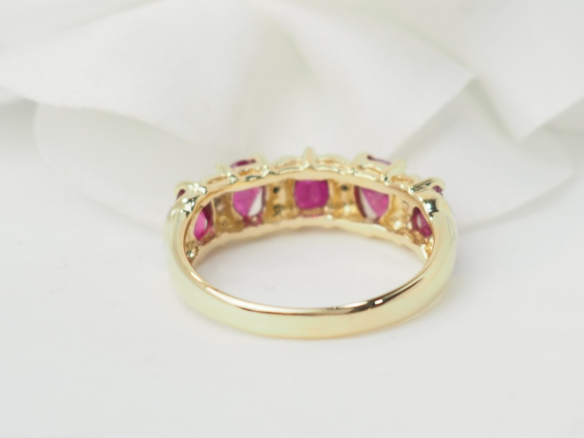Bague en or jaune, rubis et diamants-photo-2