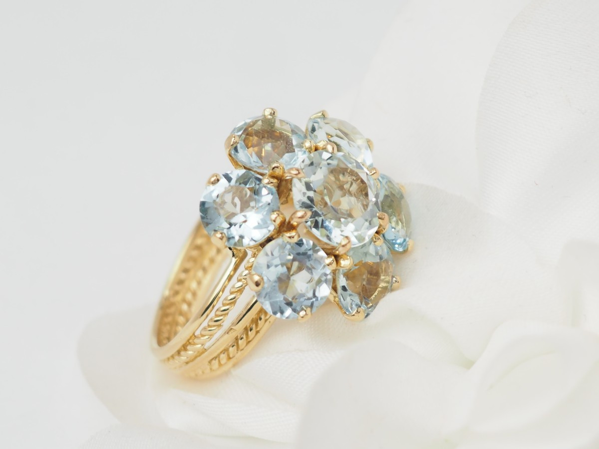 Antique Flower Ring In Yellow Gold And Aquamarines-photo-3