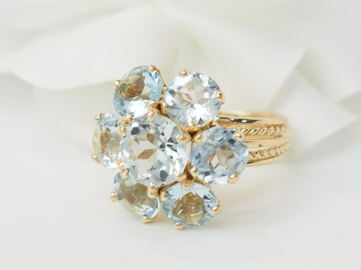 Antique Flower Ring In Yellow Gold And Aquamarines-photo-2