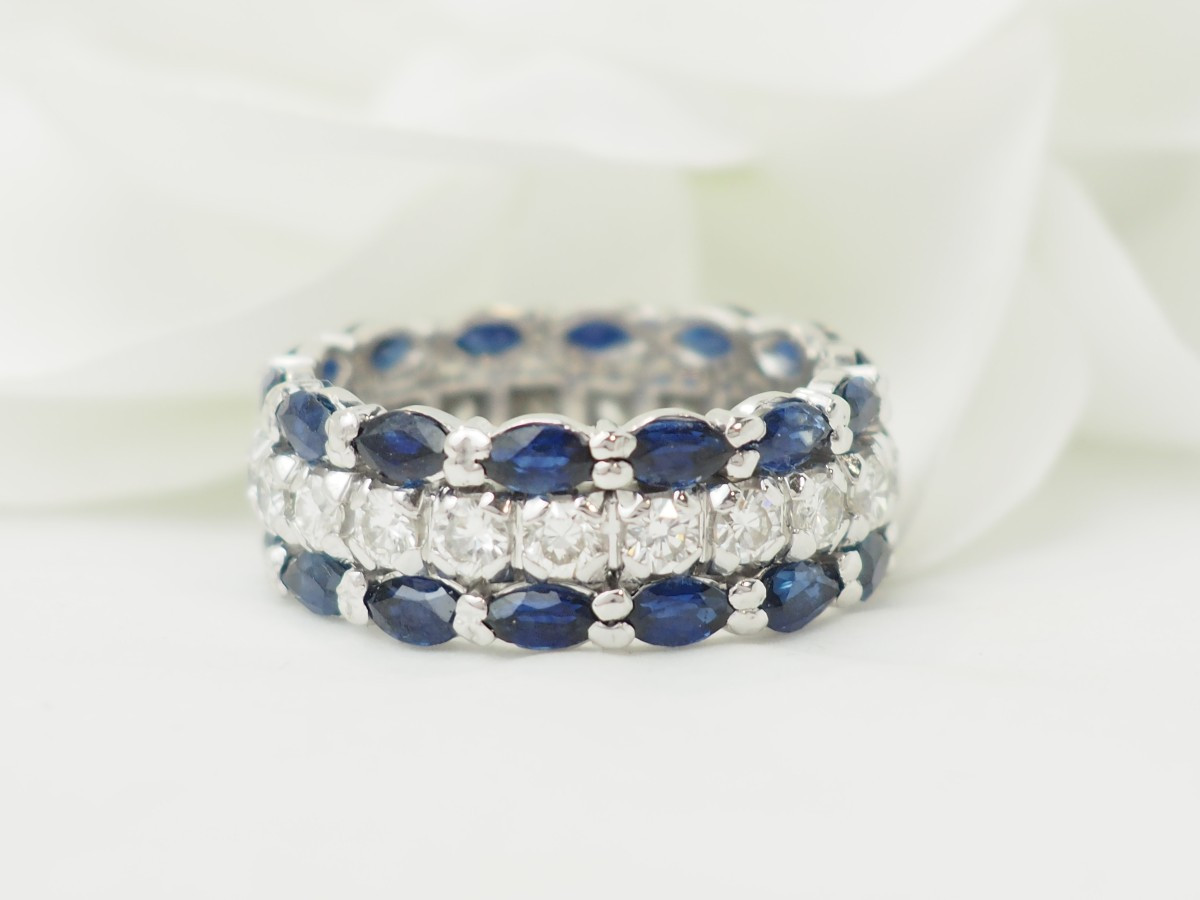 Bague bandeau en or blanc, saphirs naturels et diamants-photo-3