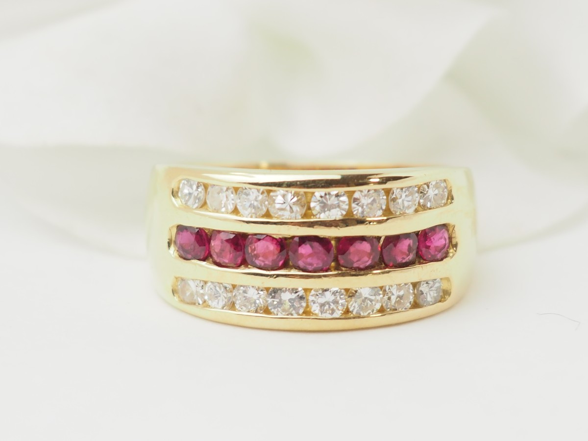 Bague ruban en or jaune, rubis et diamants-photo-3