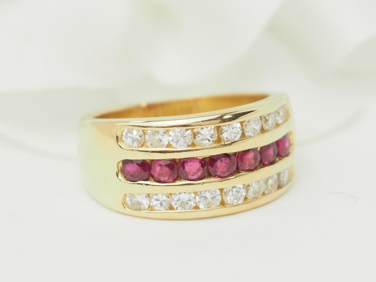 Bague ruban en or jaune, rubis et diamants-photo-4
