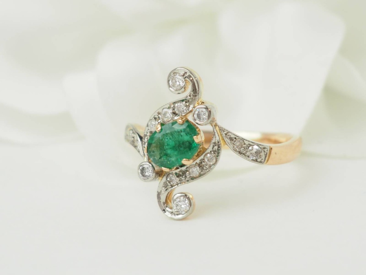 Art Nouveau Ring In Emerald Yellow Gold 0.60 Ct And Diamonds-photo-4