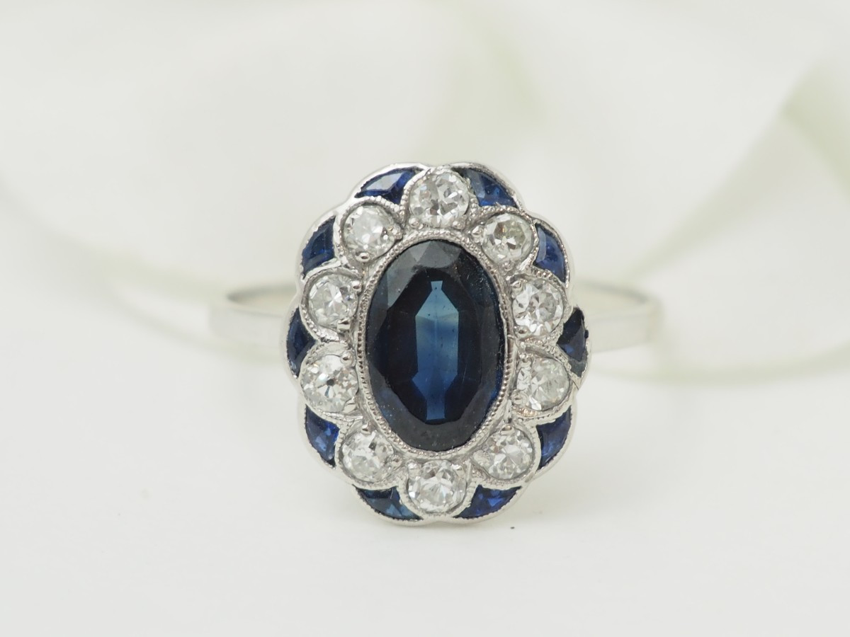 Bague Ancienne Pompadour Saphir 1,80ct Diamants 0,50ct Or Blanc Art Déco