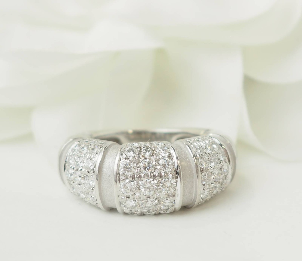 Bague Pavage Mauboussin Nadja en or blanc et diamants-photo-3