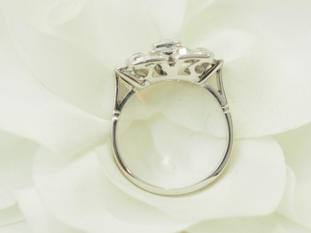 Bague Art Déco en or blanc 18 carats et diamants taille ancienne– 1,20 ct -photo-3
