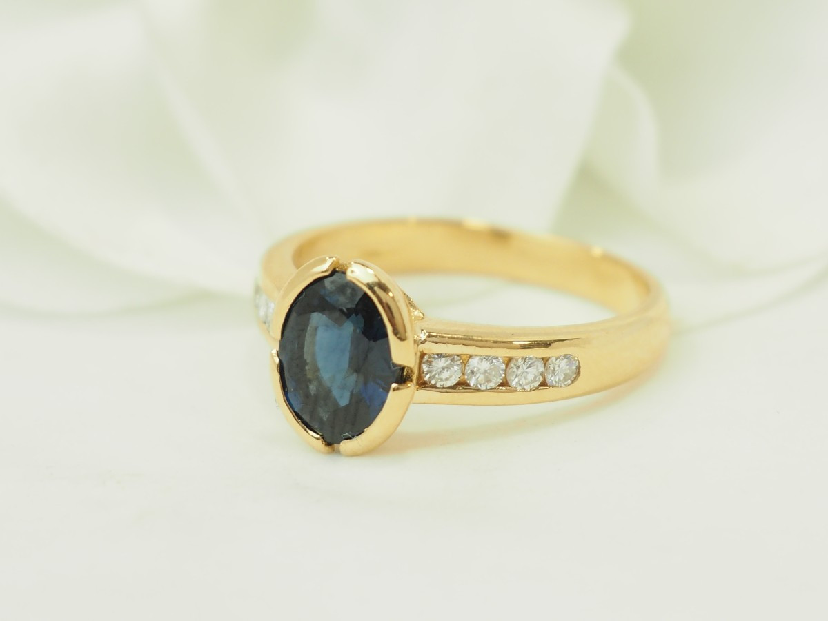 Bague en or jaune 18 carats, saphir 1,60 ct & diamants-photo-4