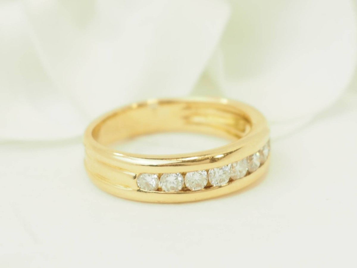 Wedding Band In 18 Carat Yellow Gold And Diamonds - 0.63 Ct-photo-4