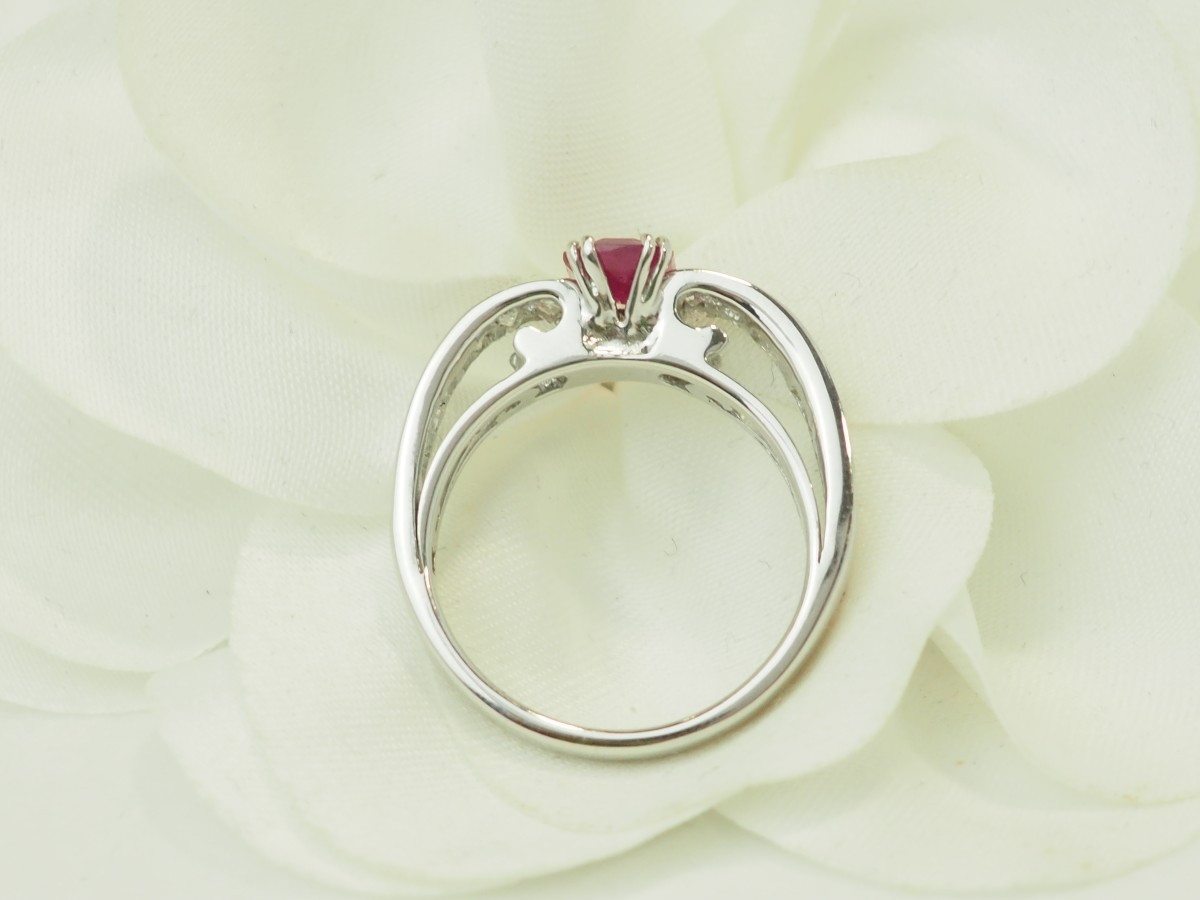 Bague en or blanc, rubis et diamants-photo-3