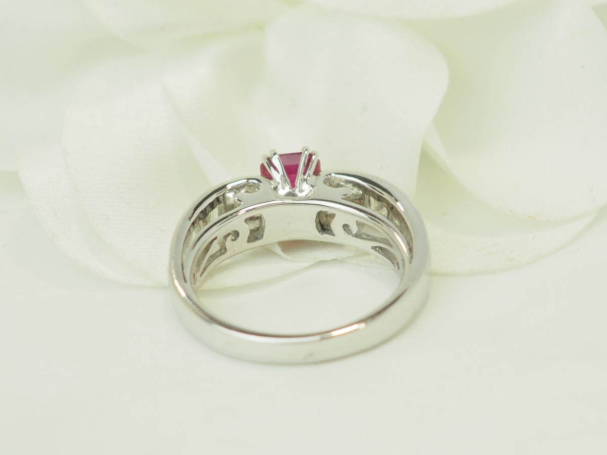 Bague en or blanc, rubis et diamants-photo-4