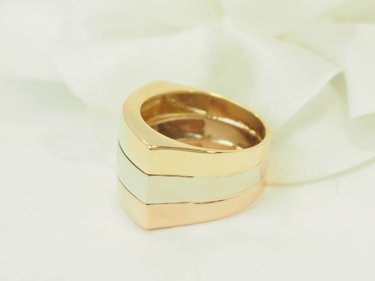 Vintage Ring In 3 18-carat Gold-photo-1