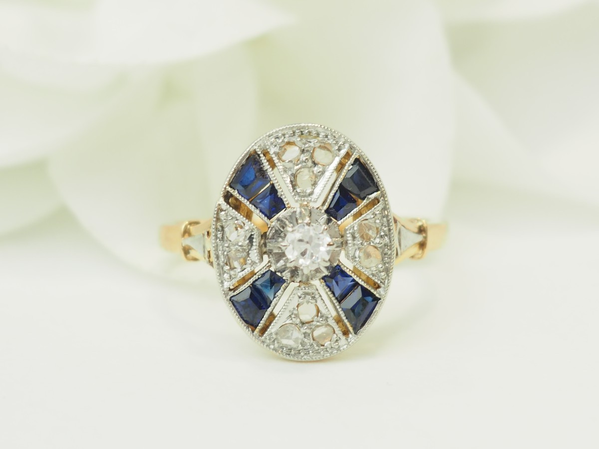 Bague Art Déco Saphirs Calibrés et Diamants Taille Rose Or 18kt Platine