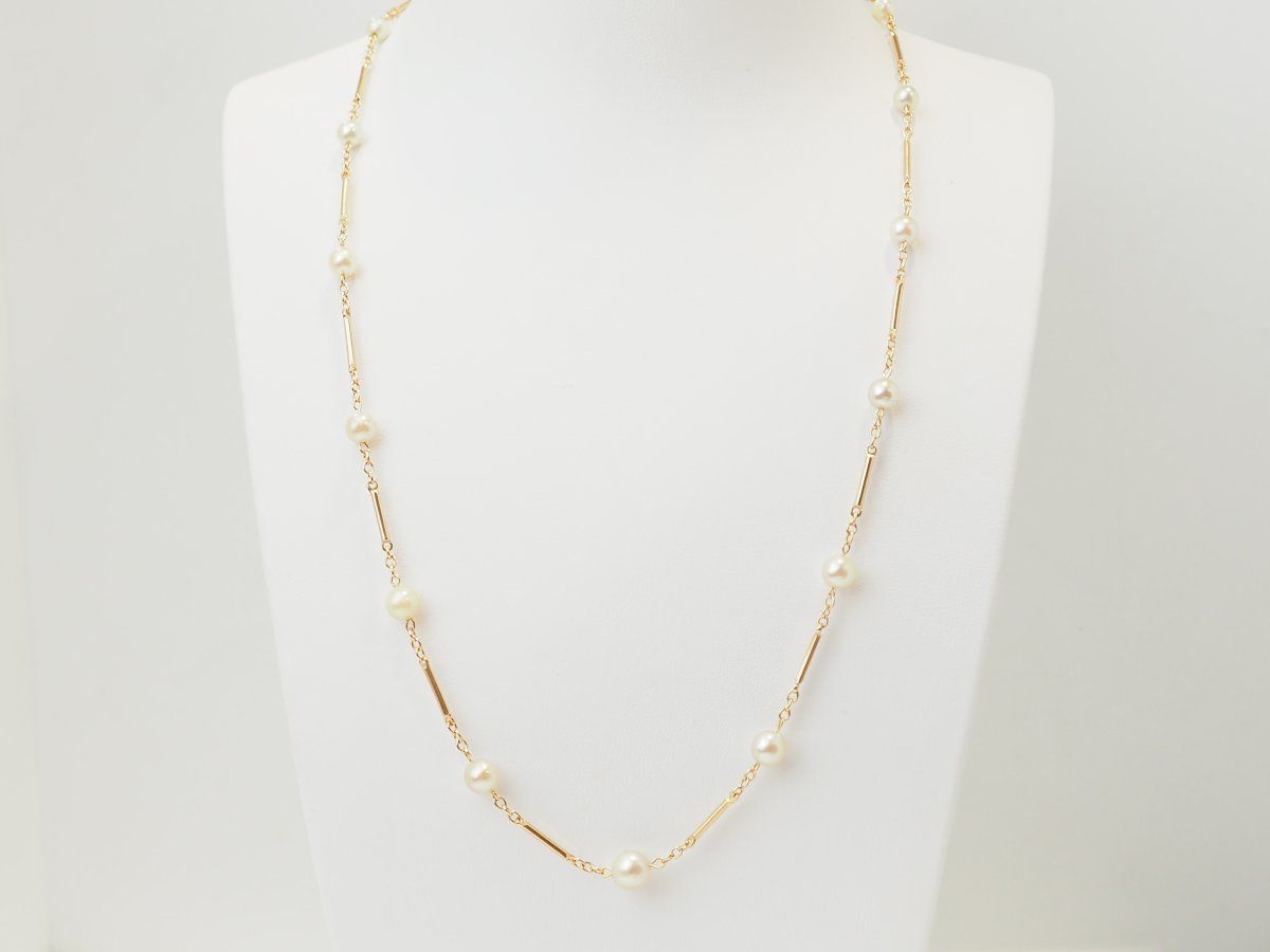 Collier vintage en or jaune 18 carats et perles de culture 