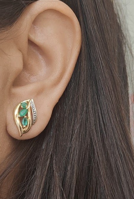 Boucles d'oreilles vintage en or jaune 18 carats et émeraudes naturelles-photo-2