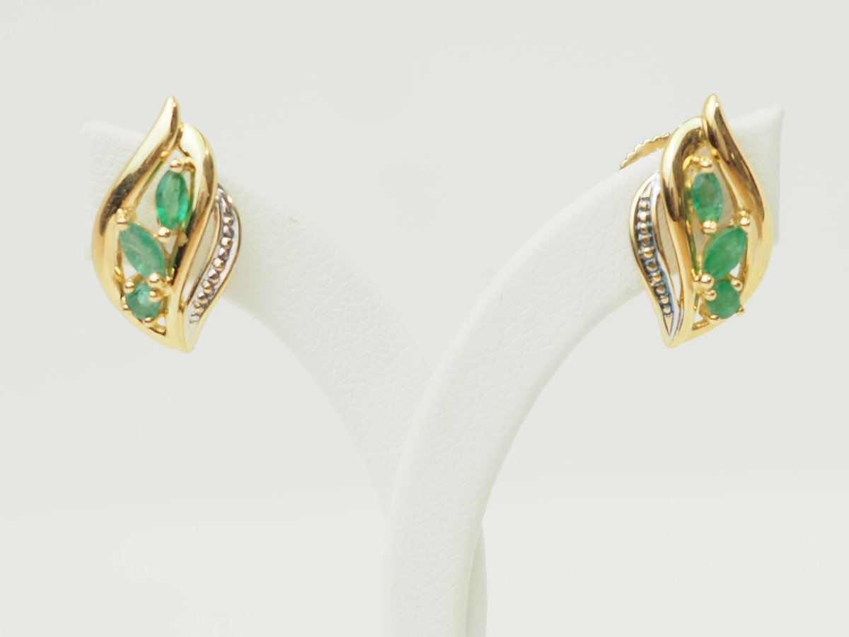 Boucles d'oreilles vintage en or jaune 18 carats et émeraudes naturelles-photo-4