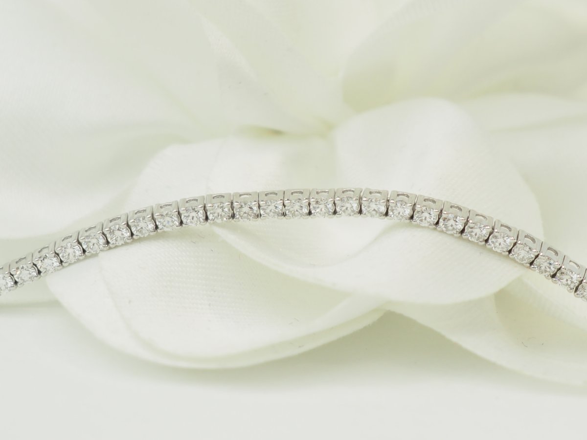 River Bracelet In White Gold And Diamonds 1.84ct-photo-3