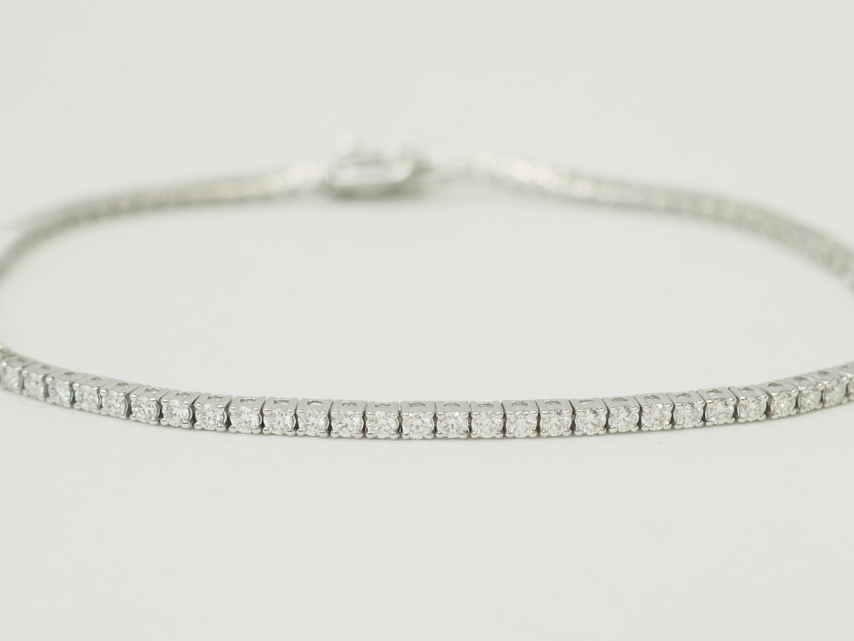 River Bracelet In White Gold And Diamonds 1.84ct-photo-1