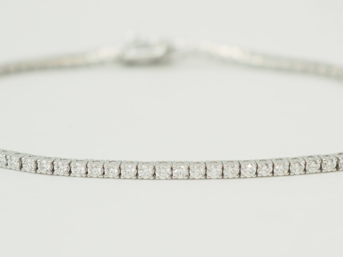 River Bracelet In White Gold And Diamonds 1.84ct-photo-4