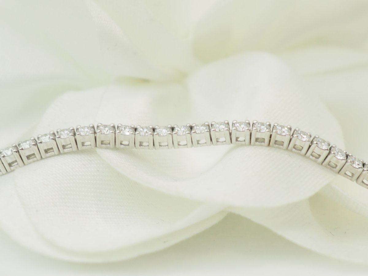 River Bracelet In White Gold And Diamonds 1.84ct-photo-5
