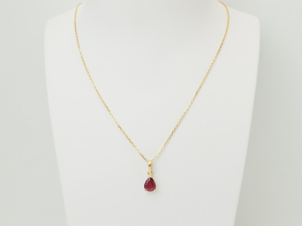 1.76 Carat Natural Ruby Pendant In Yellow Gold-photo-3