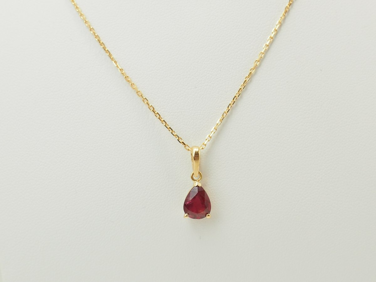 1.76 Carat Natural Ruby Pendant In Yellow Gold-photo-4