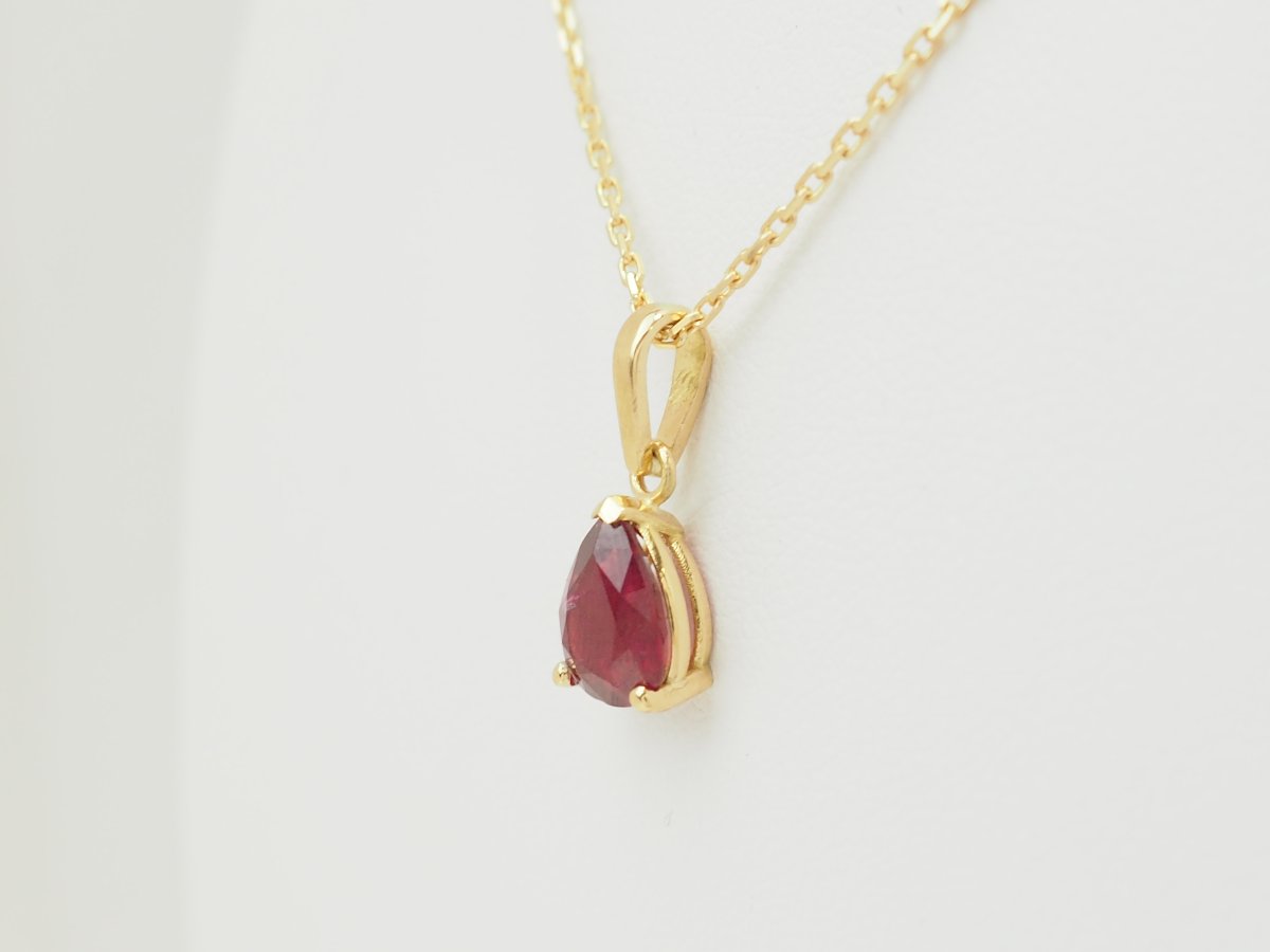 1.76 Carat Natural Ruby Pendant In Yellow Gold-photo-3