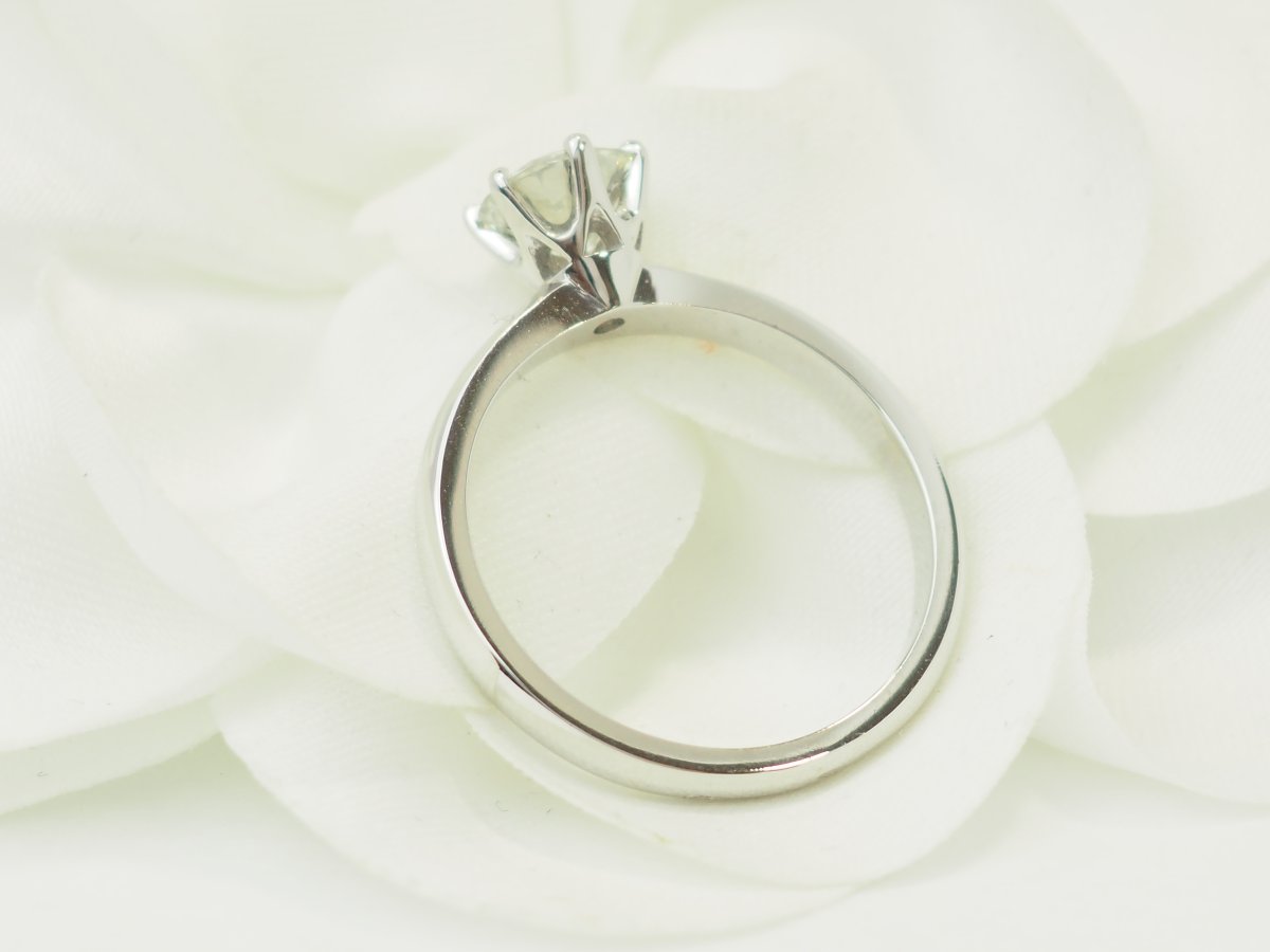 0.94 Carat Lfg-certified Diamond Solitaire In White Gold-photo-3