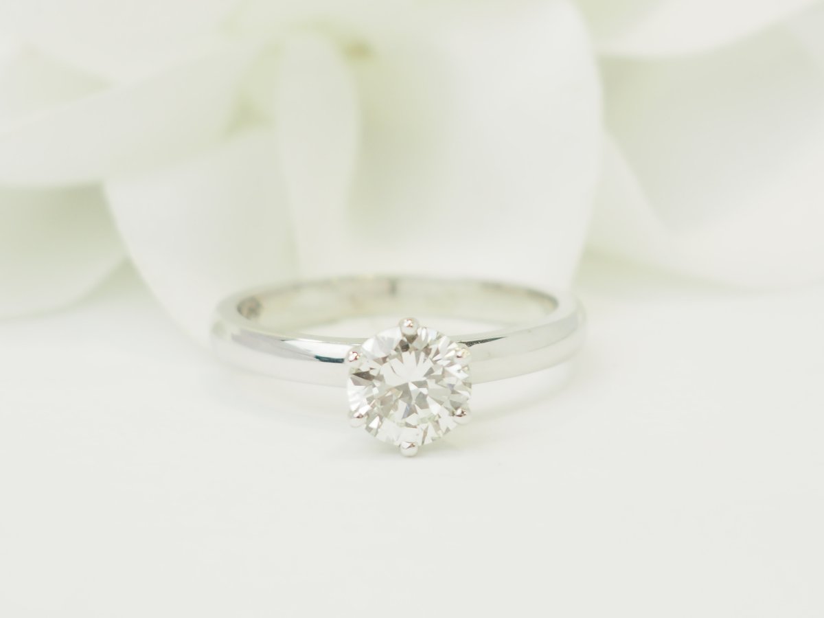 0.94 Carat Lfg-certified Diamond Solitaire In White Gold